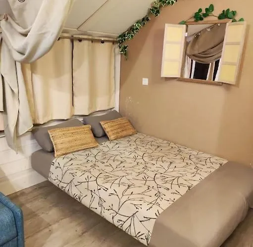 Le Cosy Fleuri Apartament *