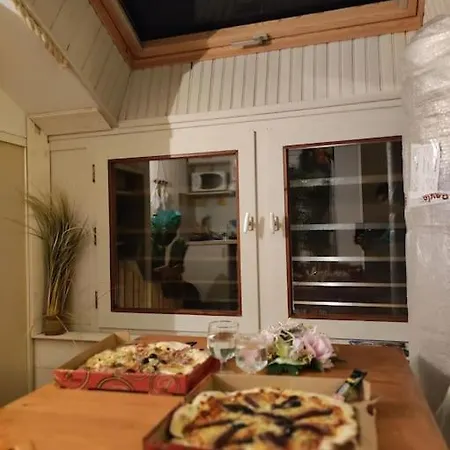 Le Cosy Fleuri Apartment Ustou