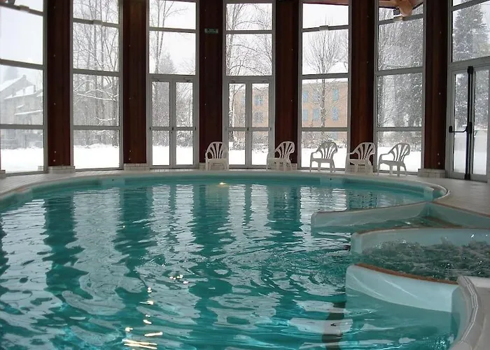 Le Cosy Fleuri Ustou